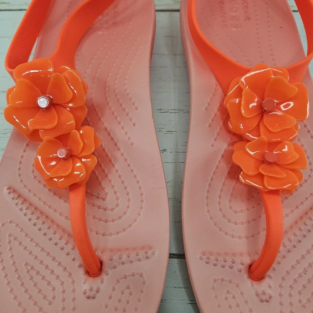 Crocs Serena Embellished Flower Sandals  Womens 9‎ Coral Orange Thong Flip Flop